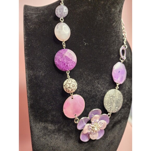 VINTAGE 90'S PURPLE NY ENAMEL FLOWER NECKLACE RHINESTONE SILVER TONE MIXED MEDIA - Picture 3 of 8